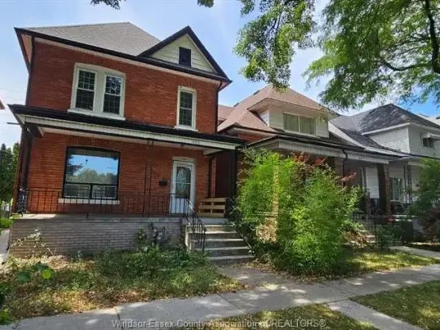 2 Bedroom House Windsor ON 105088023