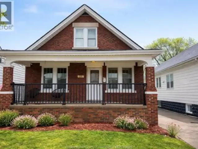 2 Bedroom House Windsor ON 105281890