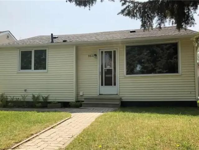 2 Bedroom House Winnipeg MB 105047934
