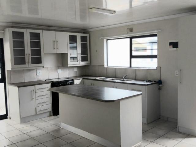 2 Bedroom House To Let in Myburgh Park