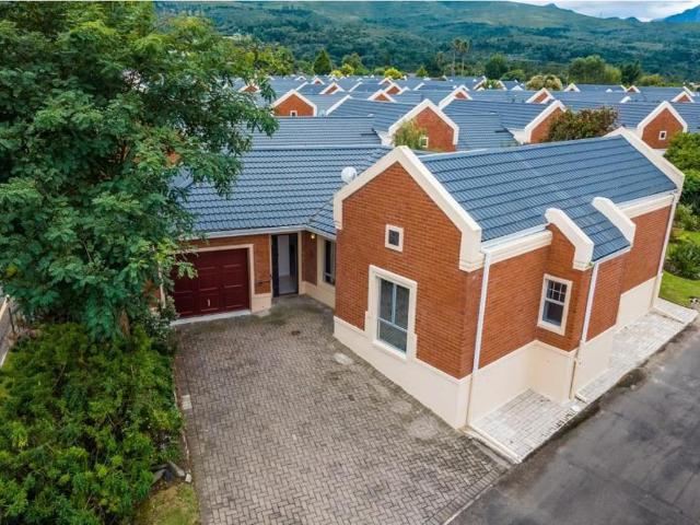 2 Bedroom House To Let in Denneoord