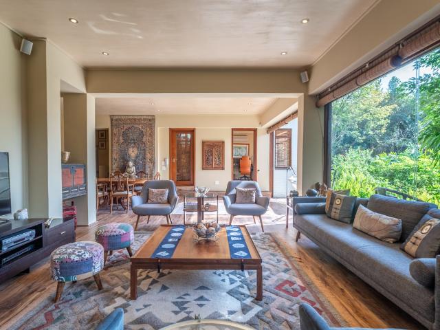 2 Bedroom House To Let in Higgovale