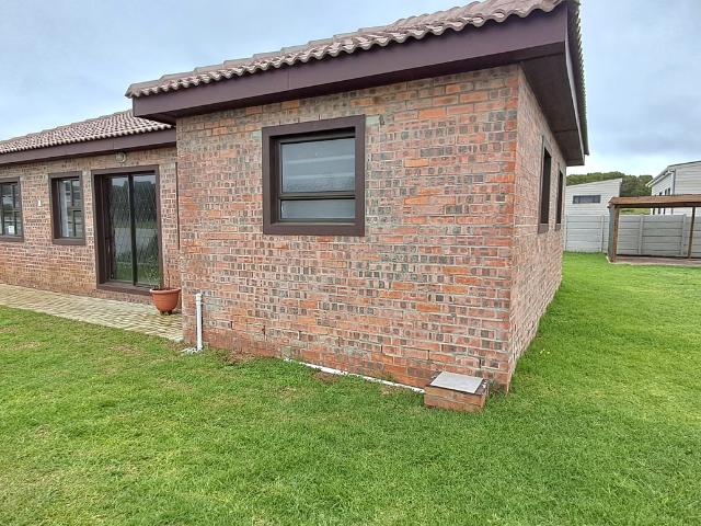 2 Bedroom House To Let in Kleinbaai