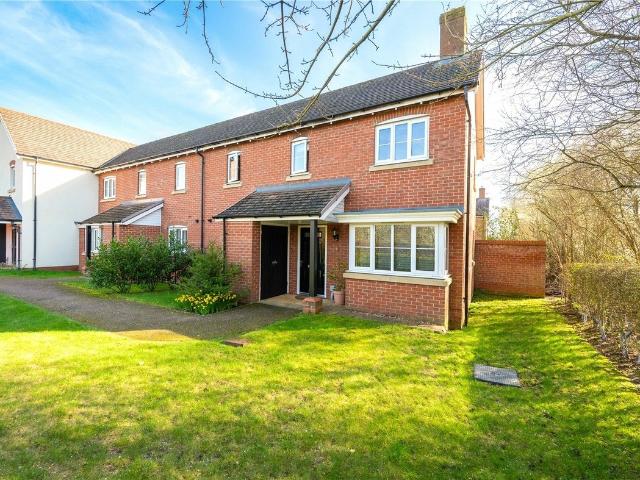 2 Bedroom house to let in Pasture View, Oaklands Lane, Smallford, AL4