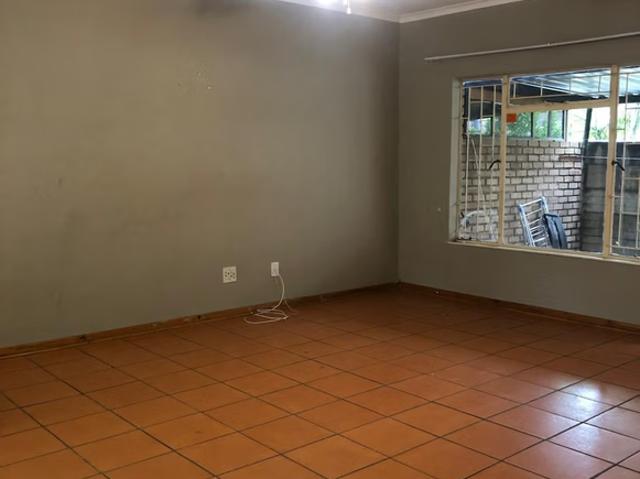 2 Bedroom House To Let in Rustenburg Central