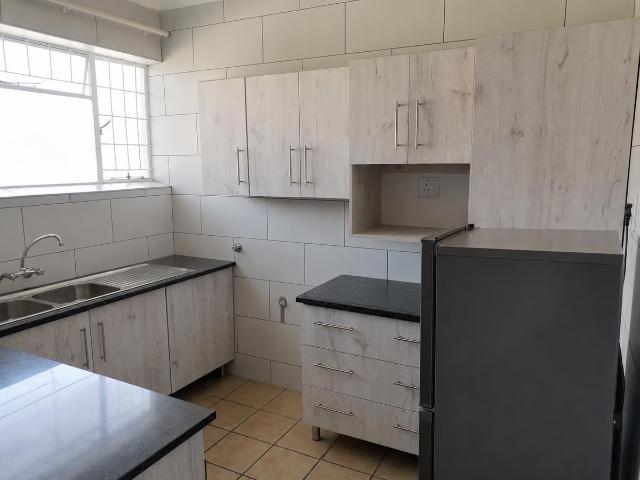 2 Bedroom House To Let in Rustenburg Central
