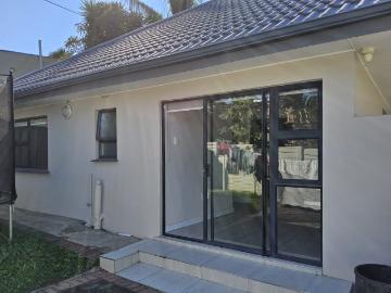 2 Bedroom House To Let in Sunnyridge