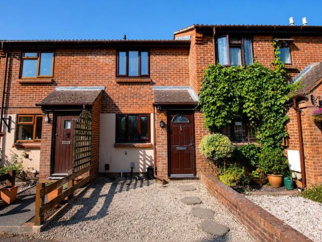 2 bedroom House to let Upavon Gardens, Forest Park, Bracknell, Berkshire, RG12
