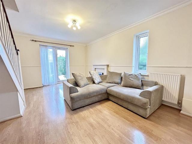 2 Bedroom House To Let