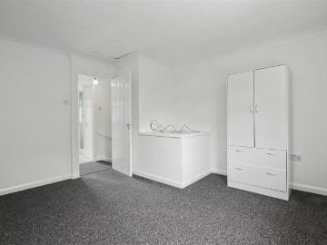 2 Bedroom House to let