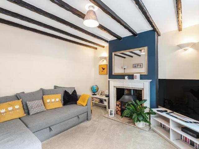 2 bedroom house to rent