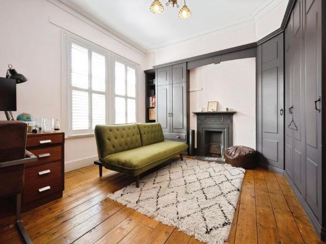 2 bedroom house to rent