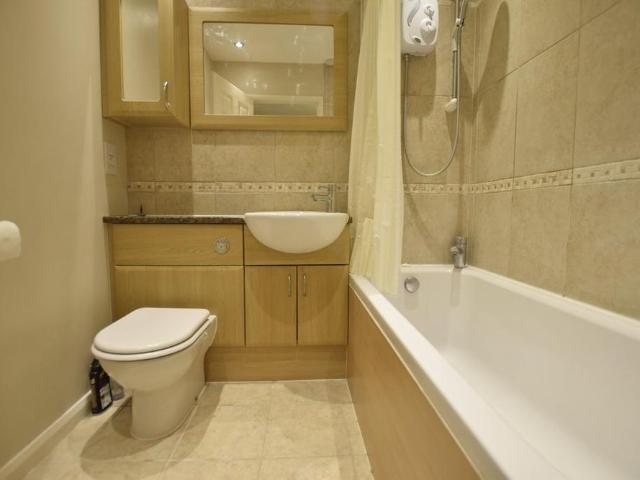 2 bedroom house to rent