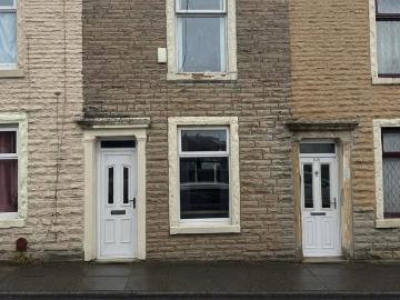 2 bedroom house to rent