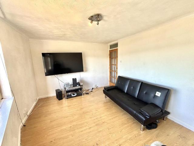 2 bedroom house to rent