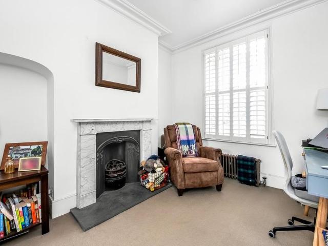 2 bedroom house to rent
