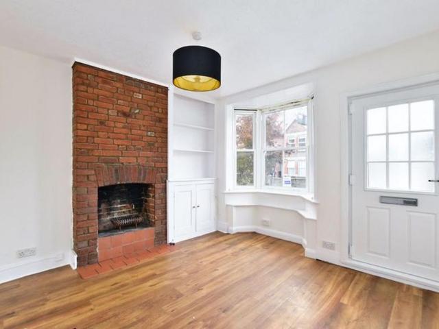 2 bedroom house to rent