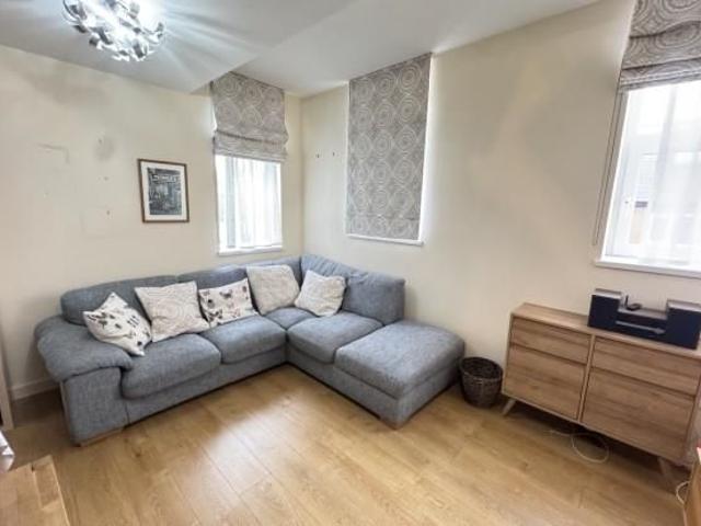 2 bedroom house to rent