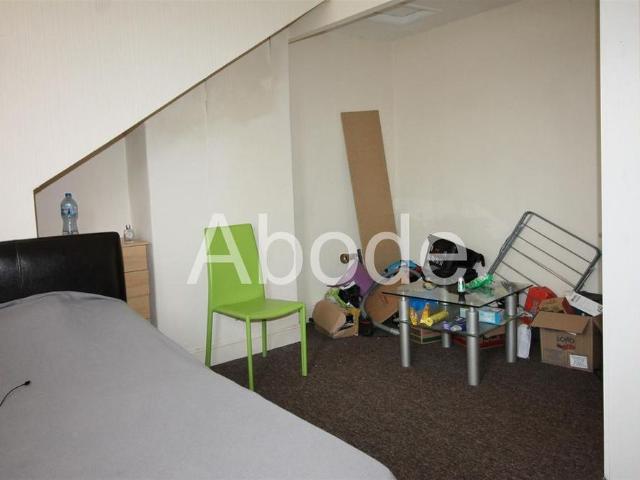 2 bedroom house to rent