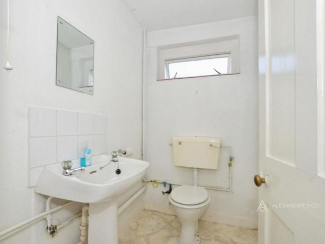2 bedroom house to rent