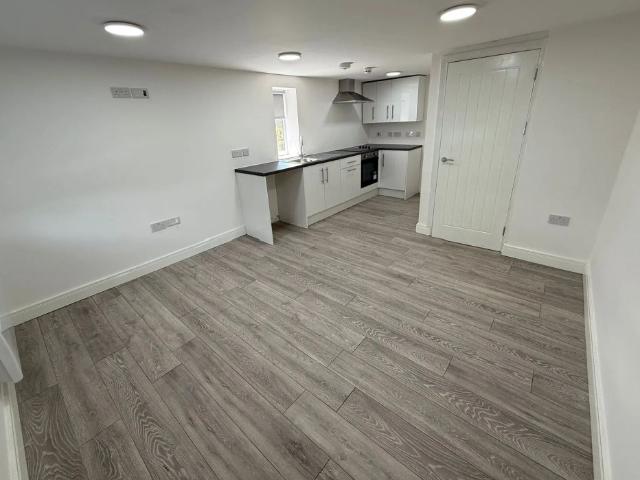 2 bedroom house to rent