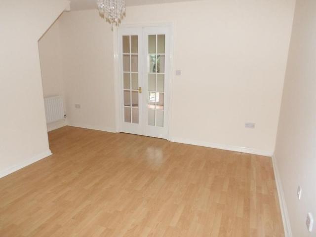 2 bedroom house to rent