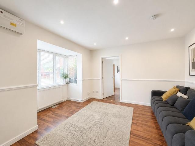 2 bedroom house to rent