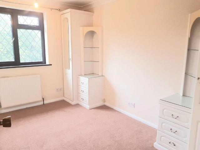 2 bedroom house to rent