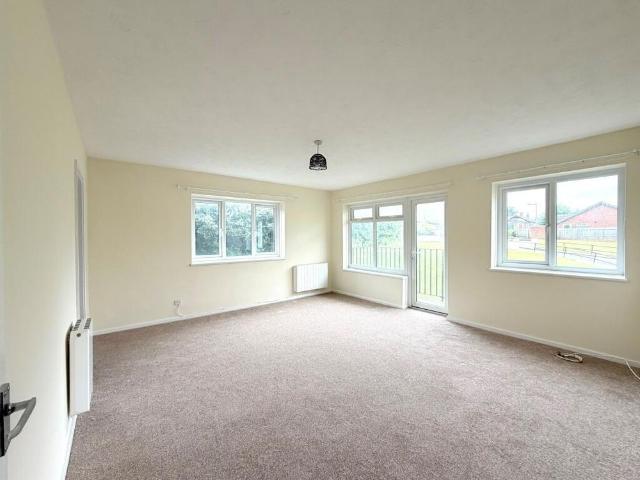 2 bedroom house to rent