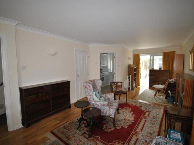 2 bedroom house to rent