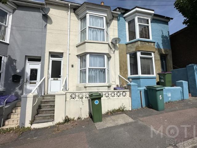 2 bedroom house to rent