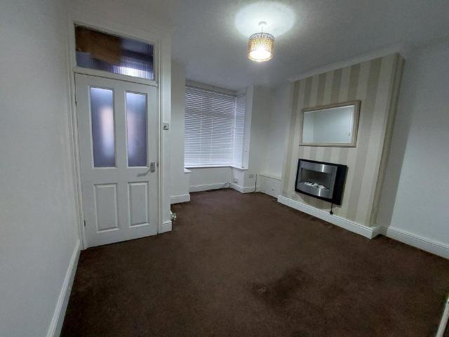 2 bedroom house to rent