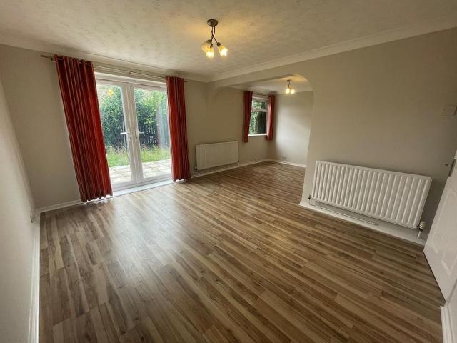 2 bedroom house to rent