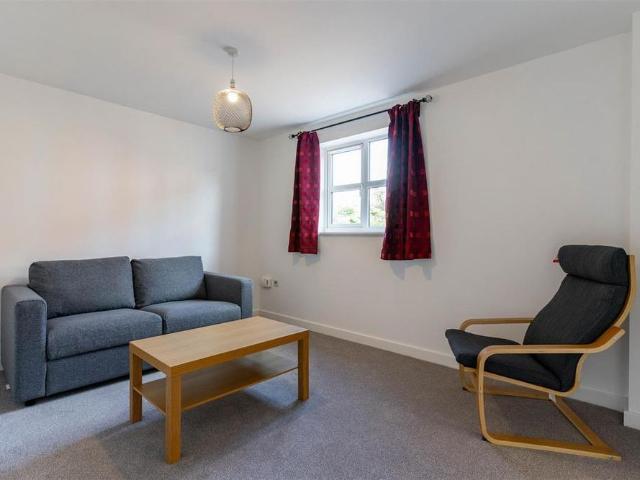 2 bedroom house to rent