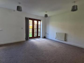 2 bedroom house to rent