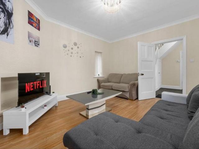 2 bedroom house to rent