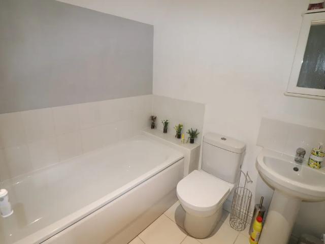 2 bedroom house to rent
