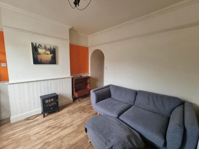 2 bedroom house to rent