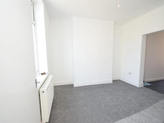 2 bedroom house to rent