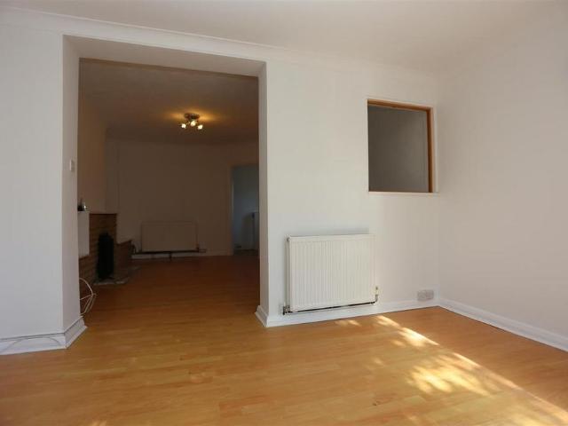 2 bedroom house to rent