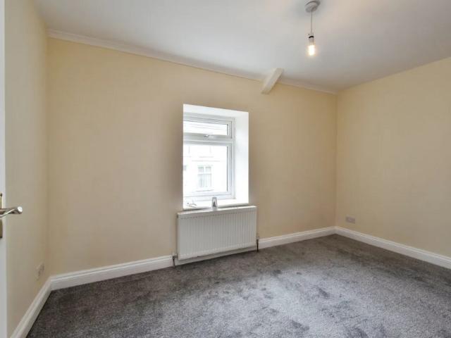 2 bedroom house to rent
