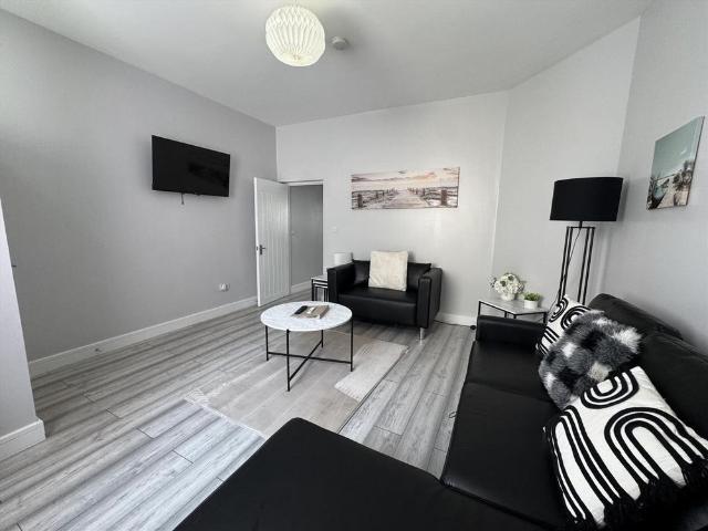 2 bedroom house to rent