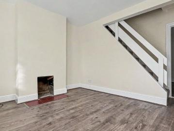 2 bedroom house to rent