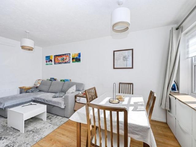 2 bedroom house to rent