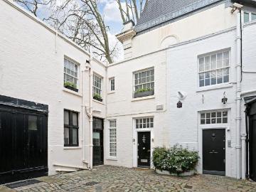 Belgravia, London, Greater London - Equipped kitchen