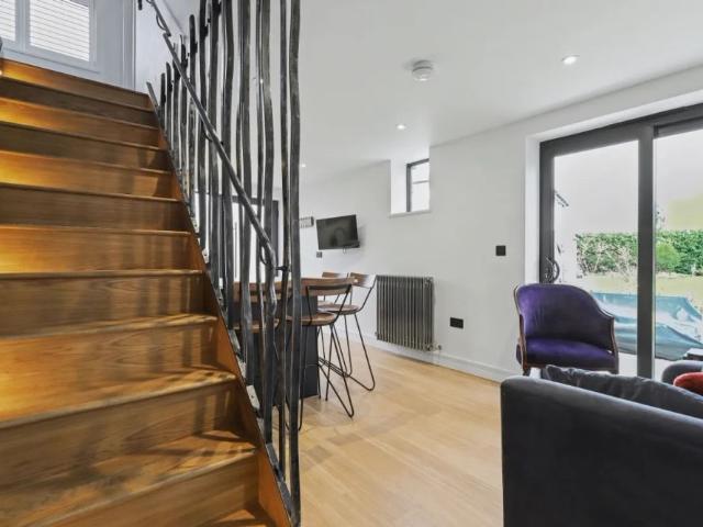 2 bedroom house to rent