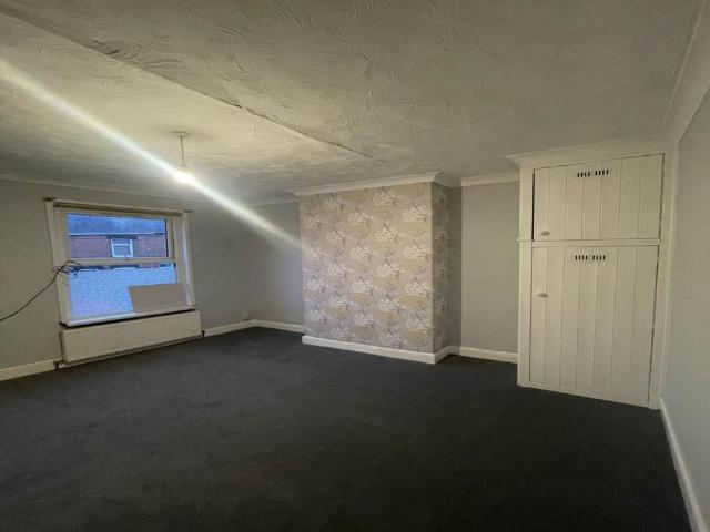 2 bedroom house to rent