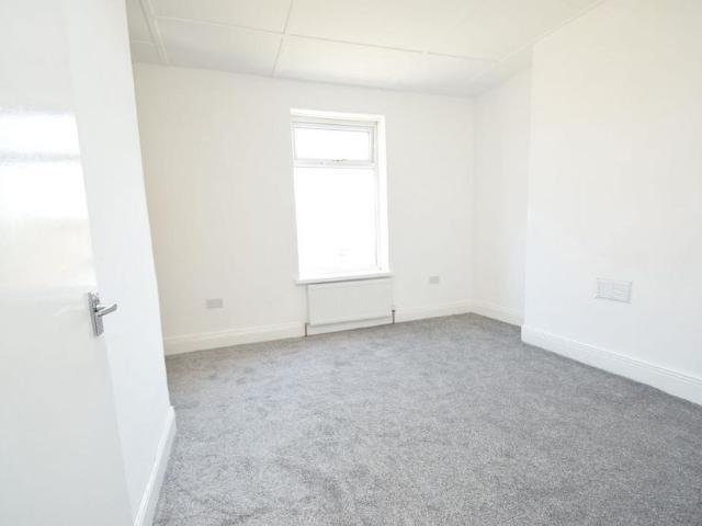 2 bedroom house to rent