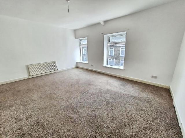 2 bedroom house to rent