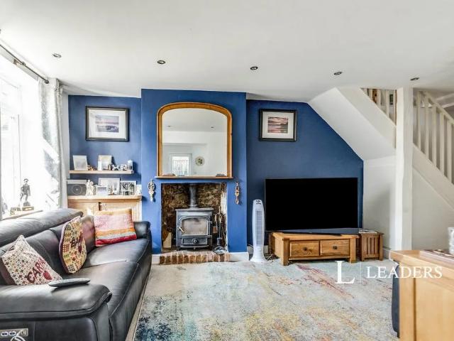 2 bedroom house to rent